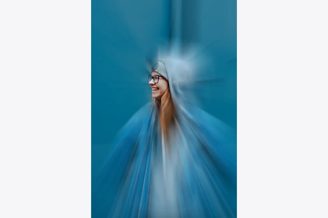 Illustrative whole-photo radial blur example