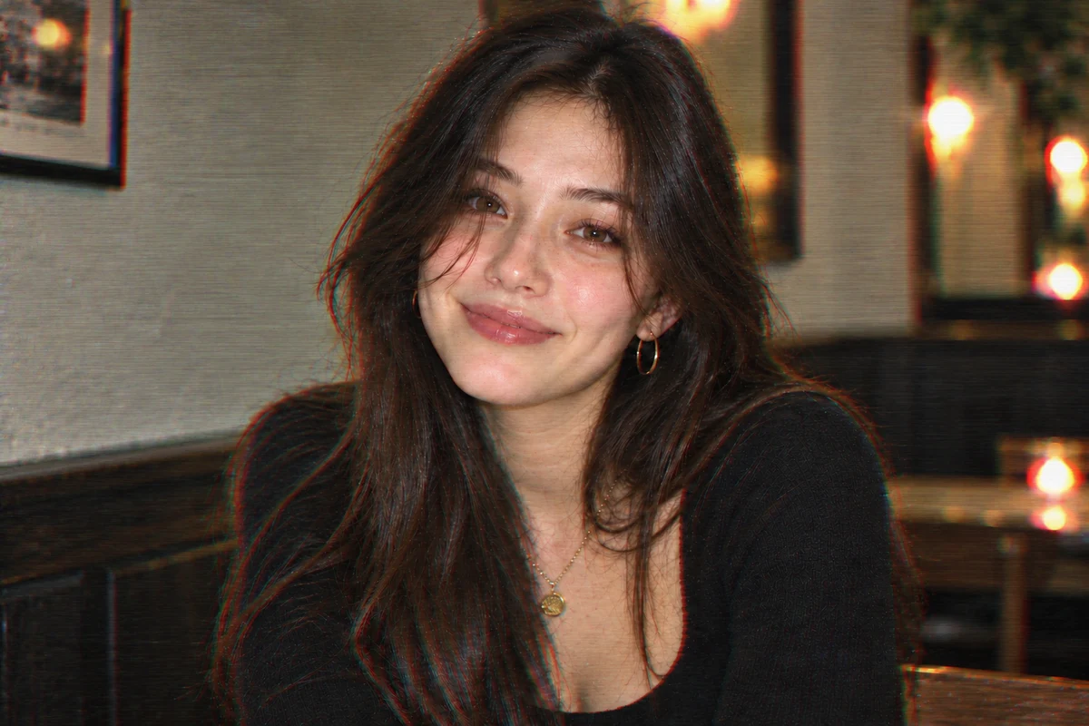 Restaurant portrait with scanlines and separated color edges